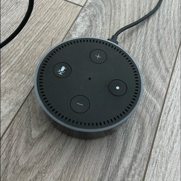 Amazon echo dot international version :) - Picture 1 of 3